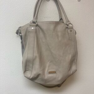 STEVE MADDEN Womens Faux Leather Tote Bag in Taupe